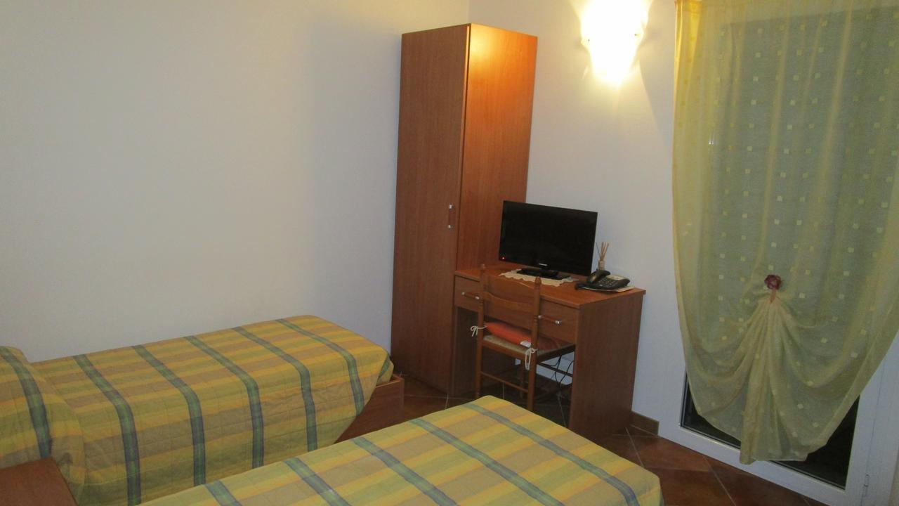 Al Castello Hotel Artegna Room photo